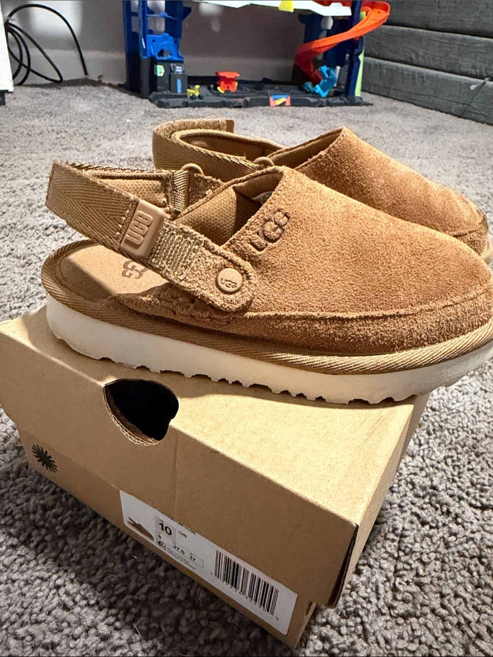 UGG Kids Chestnut Suede Slingback Clog Sandals